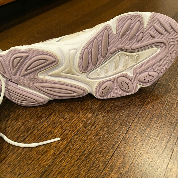 Adidas sneakers - make me an offer! - Picture 2 of 4